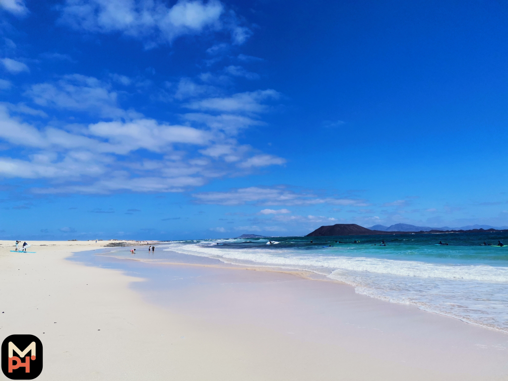 Fuerteventura: i 12 perché è amata dai turisti e investitori italiani Investire a Fuerteventura agenzia immobiliare alle Canarie soluzioni per investimenti alle canarie